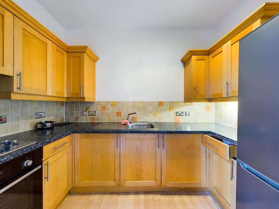Luxury Apartment Cheltenham Luaran gambar