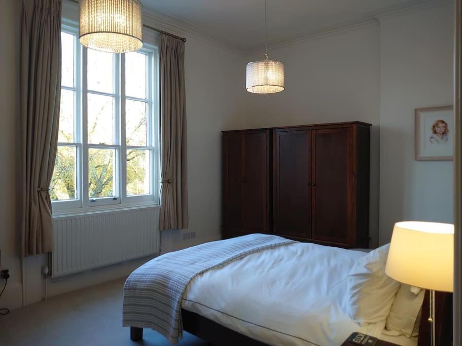 Luxury Apartment Cheltenham Luaran gambar